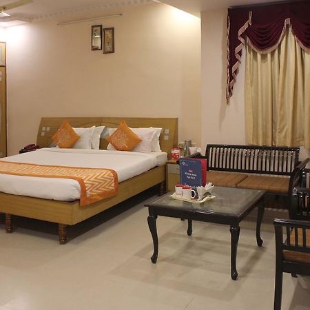Hotel Kuber Palace รานจี ภายนอก รูปภาพ