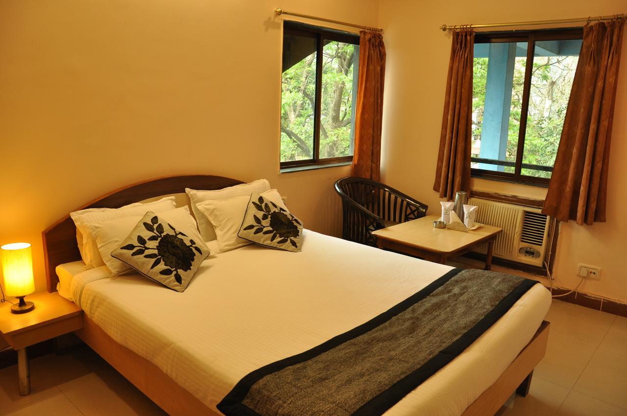 Hotel Kuber Palace รานจี ภายนอก รูปภาพ